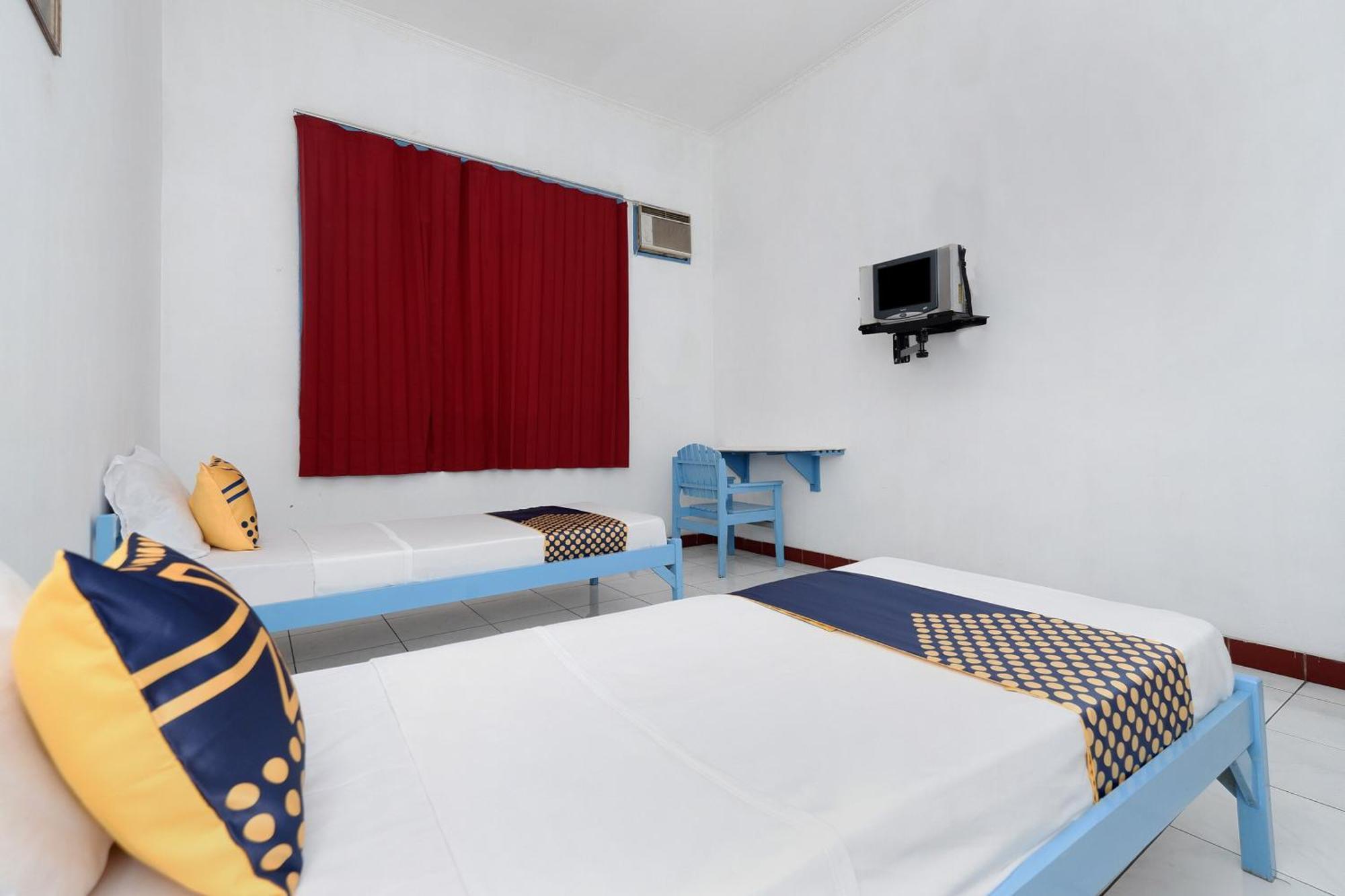 Spot On 2289 Hotel Saudara Tegal  Esterno foto